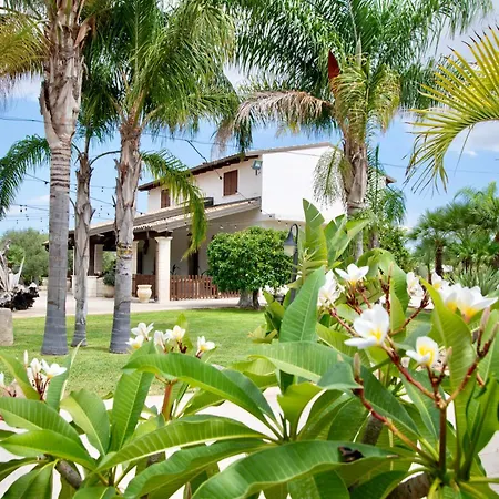 Giardino Degli Ulivi * Ispica